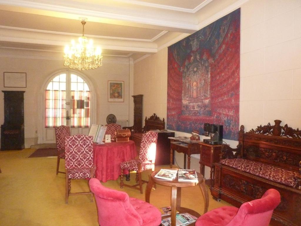 Hotel Du Fiacre 카르팡트라 외부 사진
